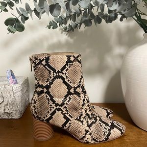Snakeskin brown booties